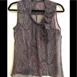 GAP Pull over sleeveless blouse